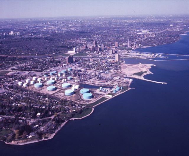 Port Credit Aerial Shot 1978 ID HF0143 Donor: Friends of the Mississauga Library System