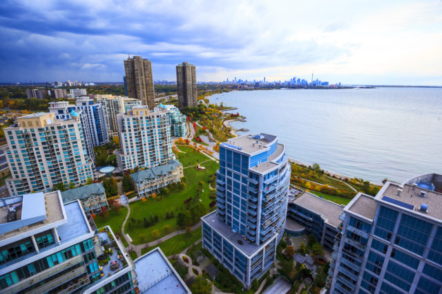 Etobicoke and Toronto skyline