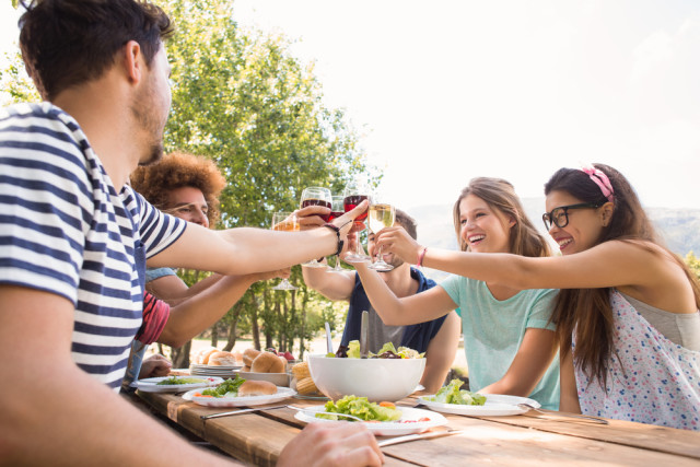 Backyard upgrades: Set up a picnic area